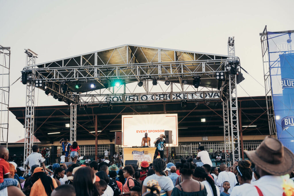 The_Suits_Blue Robbon Kota Festival JHB5